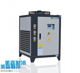 冷水機中為何有沉積物？